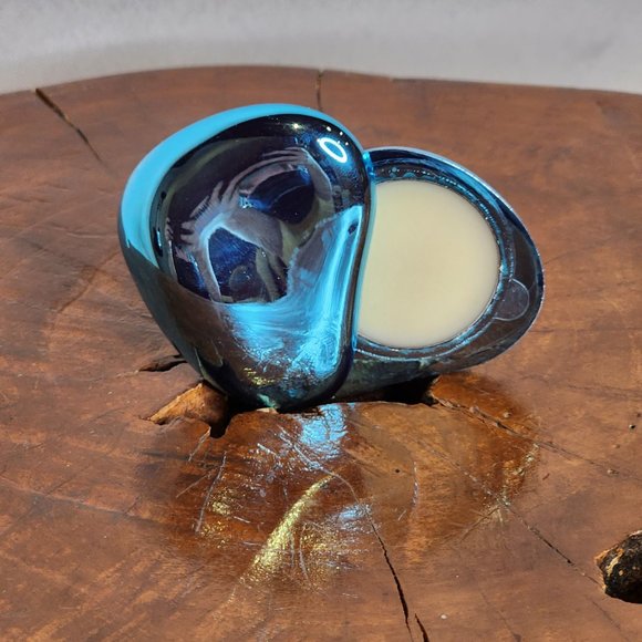 Seven7h Sense Botanical Therapy Pebble Lip Balm in Cream Puff - Picture 6 of 7